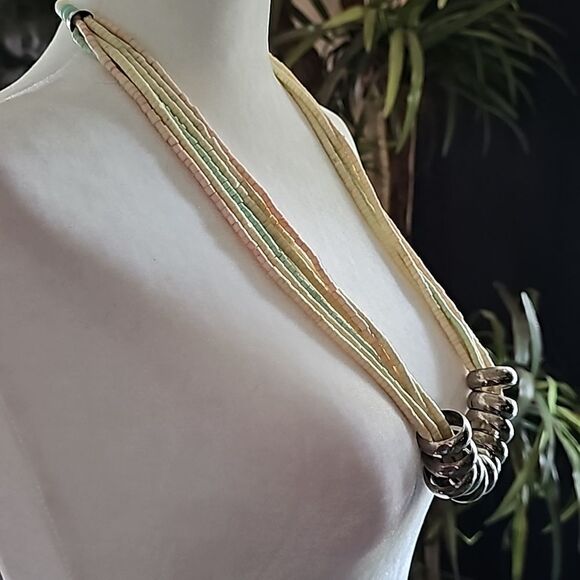 Vintage 26” 5 strand Pastel Seed bead Necklace with Screw latch. WOT - Picture 4 of 7